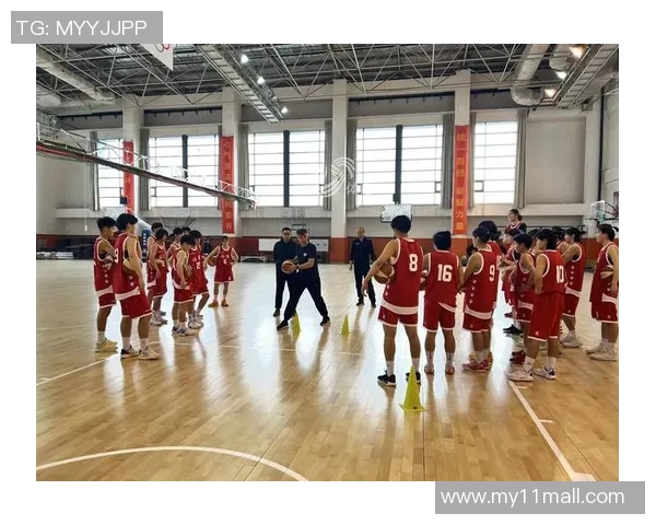 北京篮球队比赛经验引发热议球迷对战术选择和临场表现展开激烈讨论