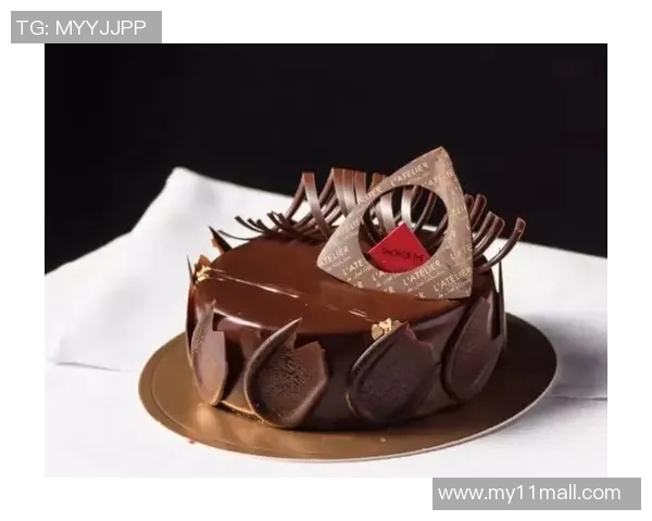 庆祝足球明星的8寸蛋糕完美呈现让每一口都充满激情与快乐